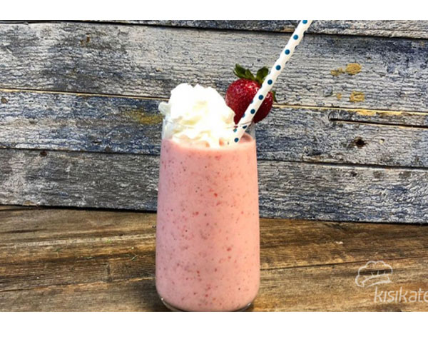 Çilekli Milkshake
