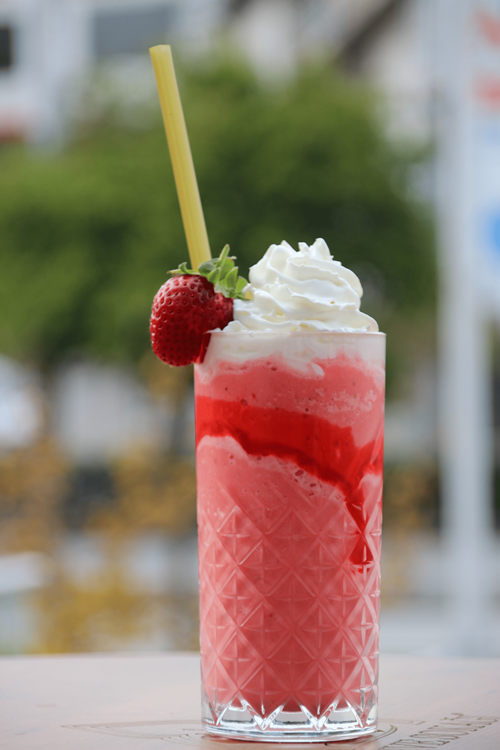 Çilekli Milkshake