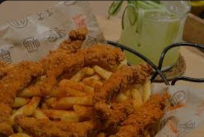 Parmak Tavuk ve Cips Tabağı