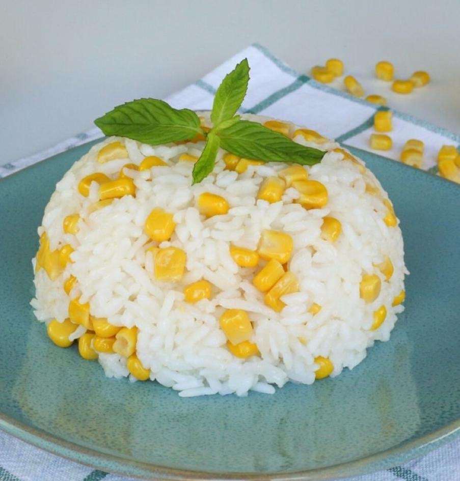 Tereyağlı Mısırlı Pirinç Pilavı